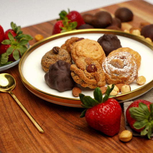 ALMOND AND HAZELNUT ASSORTED SOFT AMARETTI